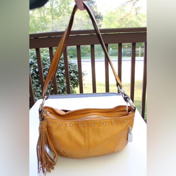 B. Makowsky shoulder/cross body bag - Picture 9 of 13